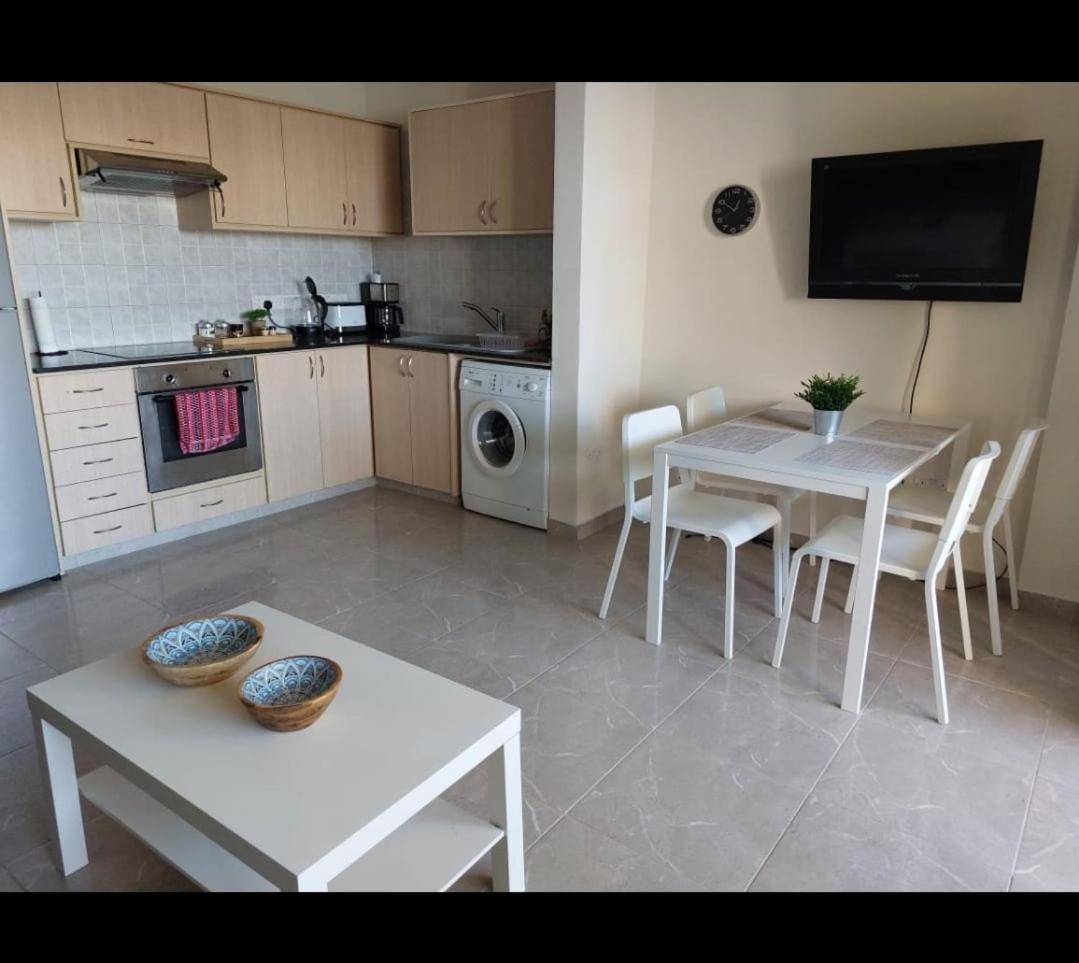 Queen Anna'S Dream 1 Bedroom Apartment Paphos Exterior foto