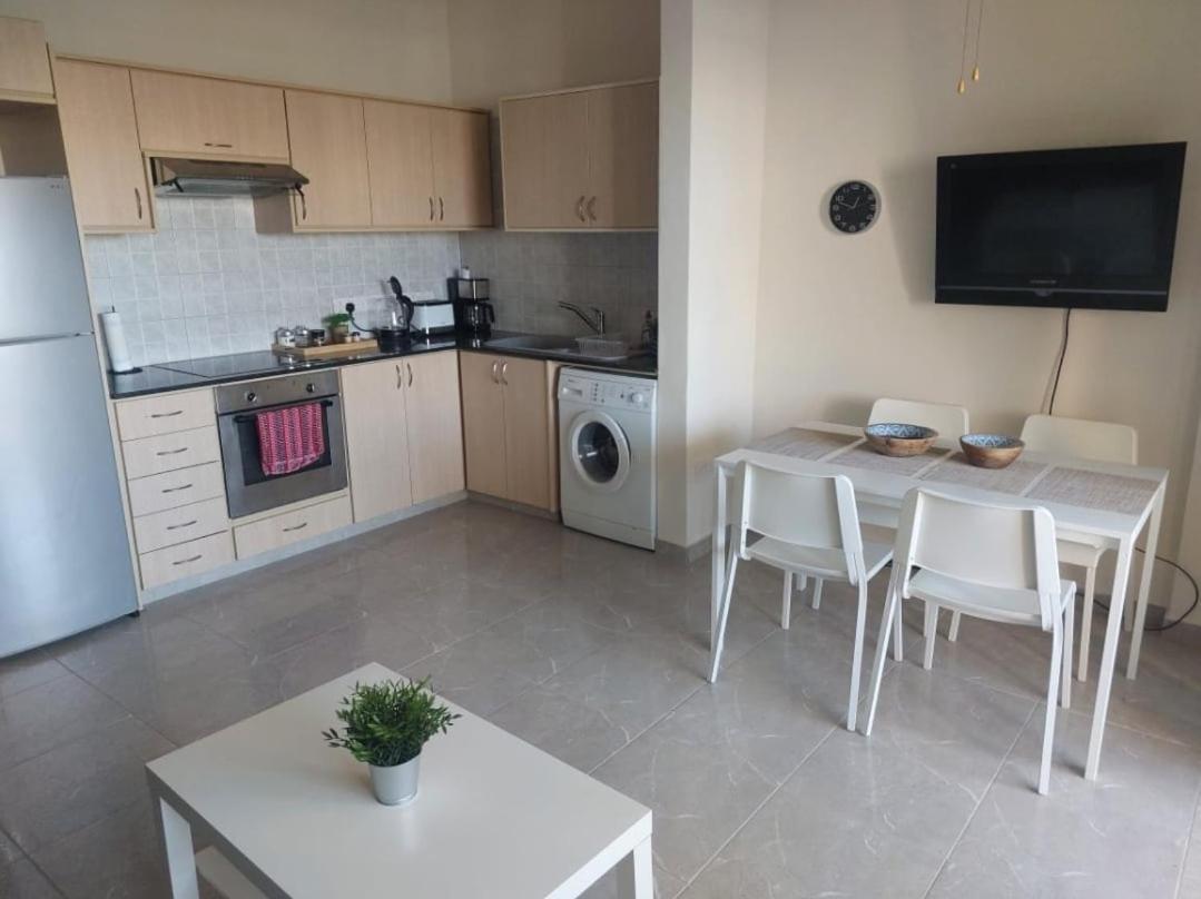 Queen Anna'S Dream 1 Bedroom Apartment Paphos Exterior foto